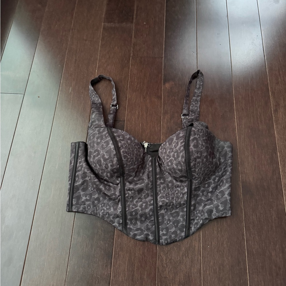 Oh Polly cropped bustier top size 6 US, (10 UK) ✨Open To All Offers✨
